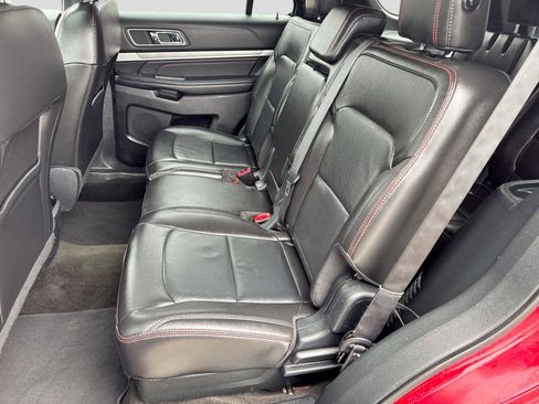 Used 2018 Ford Explorer Sport AWD/4WD image 19