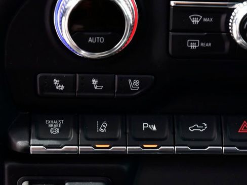 Used 2021 GMC Sierra 2500 AT4 w/ AT4 Premium Plus Package image 31