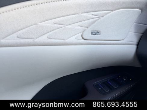 Used 2025 Lexus RX 450h Luxury w/ Convenience Package image 19