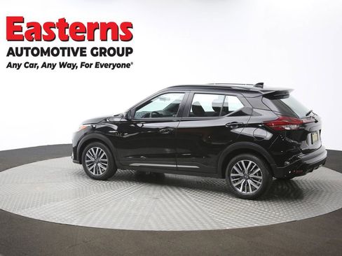 Used 2024 Nissan Kicks SR image 62