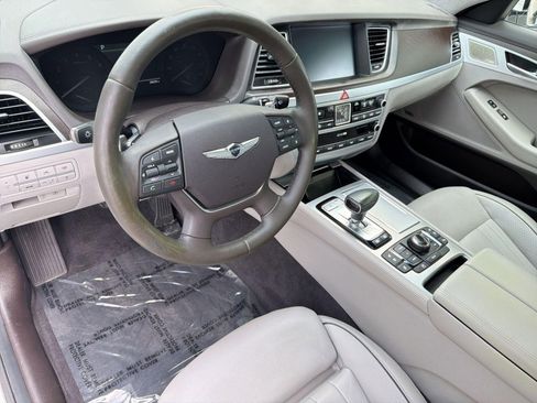 Used 2020 Genesis G80 5.0 Ultimate RWD image 4