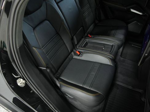 Used 2024 Porsche Cayenne Turbo GT AWD/4WD image 67
