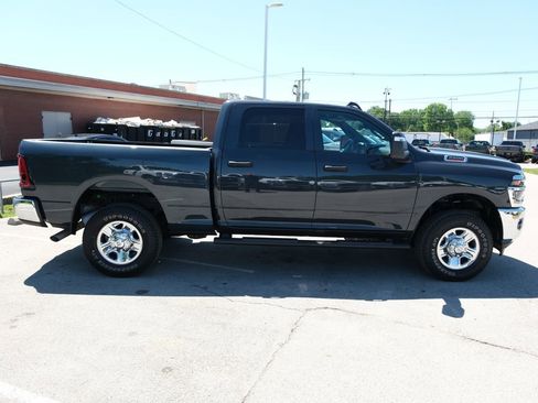 Used 2026 RAM 2500 Tradesman AWD/4WD image 2
