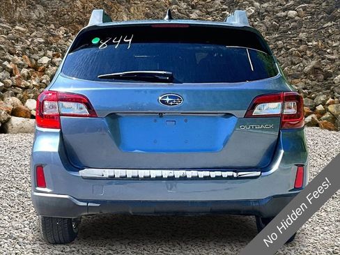 Used 2016 Subaru Outback 2.5i Limited AWD/4WD image 4
