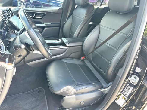 Used 2023 Mercedes-Benz GLC 300 4MATIC image 17