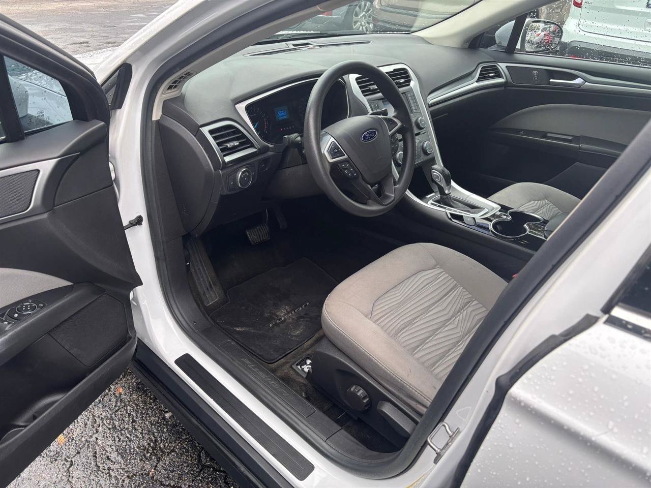 Used 2016 Ford Fusion S FWD image 9
