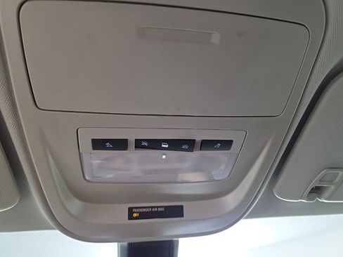 Used 2022 Chevrolet Colorado Z71 w/ Z71 Midnight Edition image 24