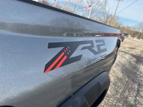 Used 2024 Chevrolet Colorado ZR2 w/ ZR2 Convenience Package III image 29