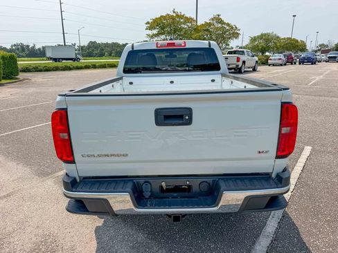Used 2022 Chevrolet Colorado W/T w/ WT Convenience Package RWD image 4