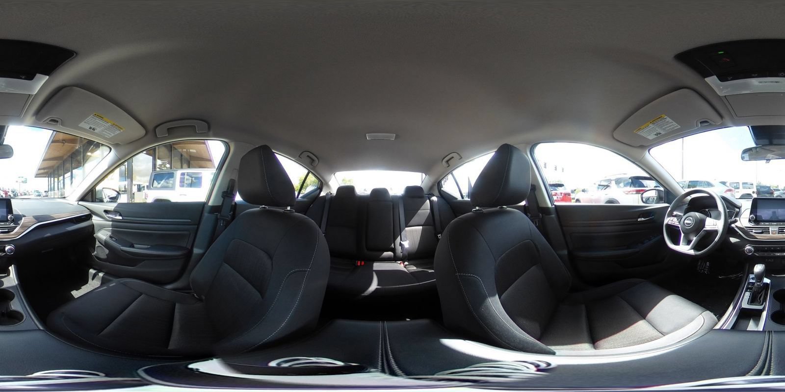 Used 2025 Nissan Altima 2.5 SV FWD image 42