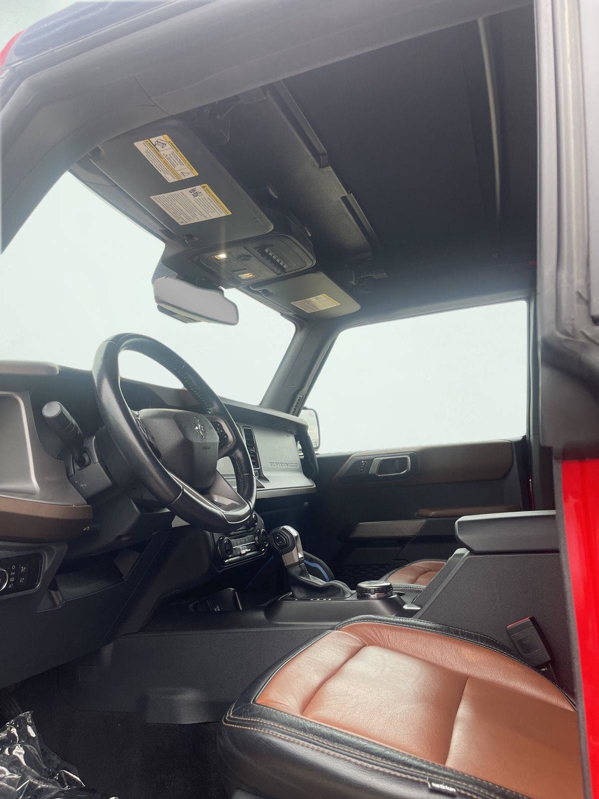 Used 2023 Ford Bronco Outer Banks AWD/4WD image 2