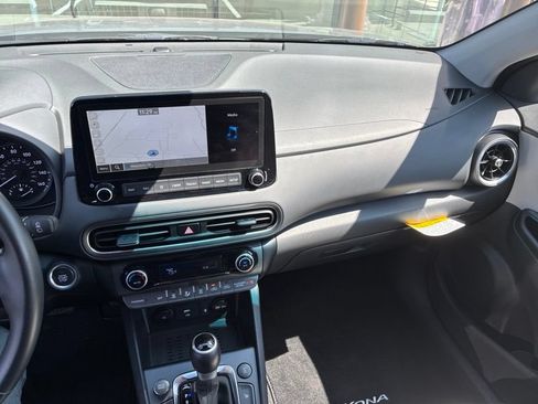 Used 2023 Hyundai Kona SEL w/ Convenience Package AWD/4WD image 2