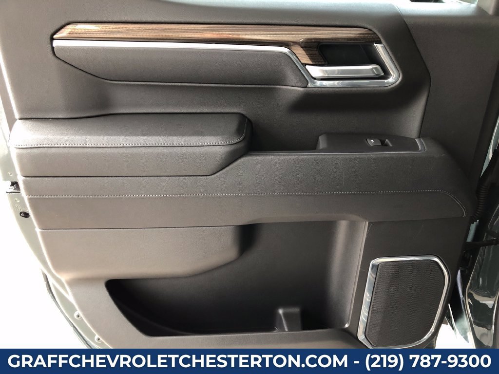 Used 2025 Chevrolet Silverado 1500 LT Trail Boss w/ Convenience Package II AWD/4WD image 13