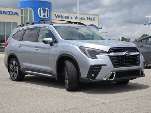Used 2023 Subaru Ascent Touring image 16