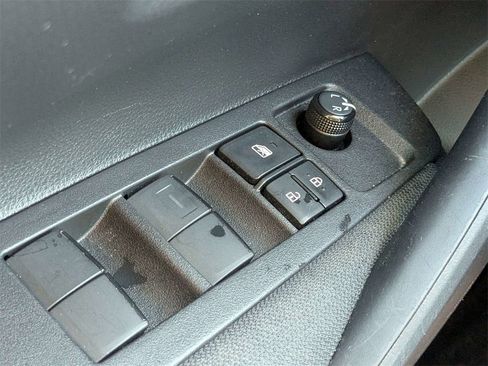 Used 2025 Toyota Corolla LE image 22