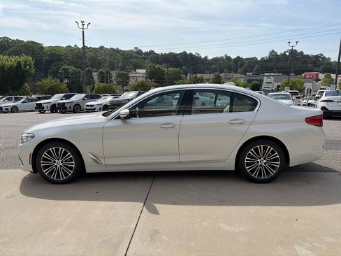Used 2020 BMW 530i w/ Convenience Package RWD image 5