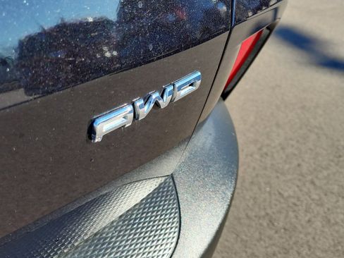 Certified 2022 Ford Escape SE w/ SE Sport Appearance Package image 6