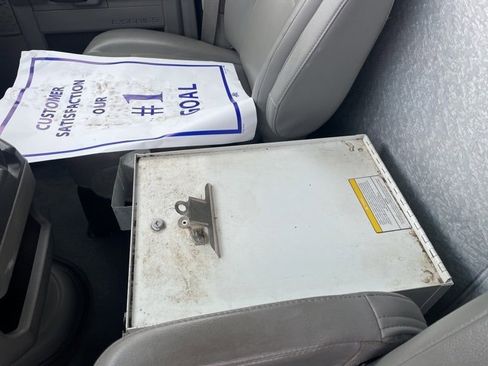 Used 2014 Ford E-350 and Econoline 350 Super Duty w/ Power Group image 31