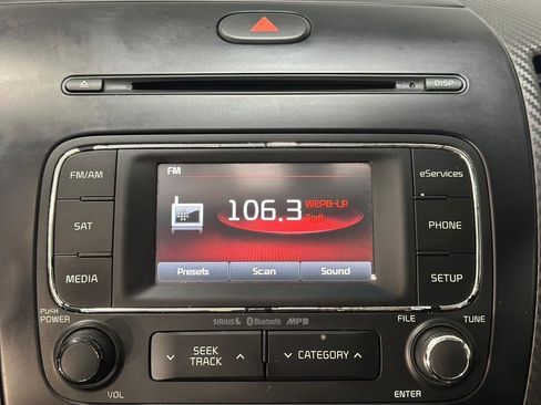 Used 2015 Kia Forte Koup SX w/ SX Premium Package image 28