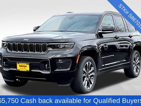 New 2025 Jeep Grand Cherokee Overland w/ Luxury Tech Group IV image 2
