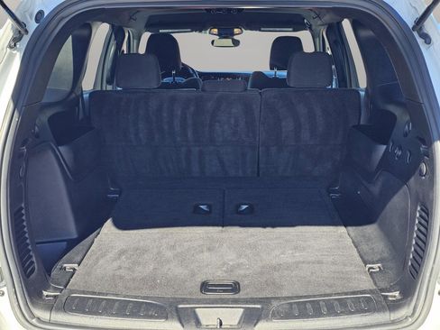 Used 2024 Dodge Durango SXT image 12