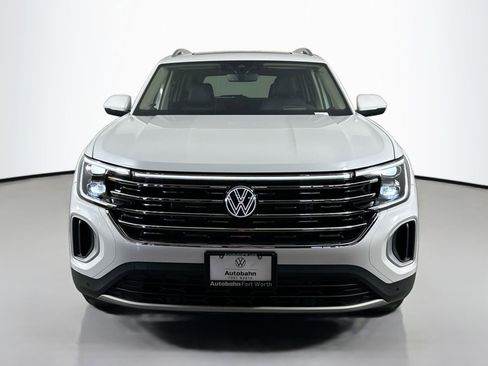 New 2025 Volkswagen Atlas SEL image 2