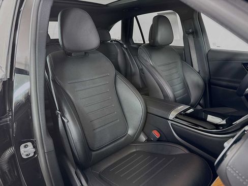 Used 2023 Mercedes-Benz GLC 300 4MATIC image 28