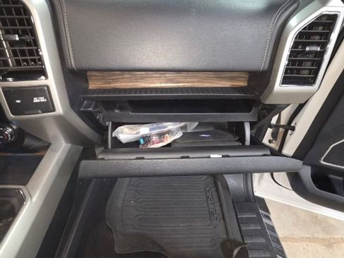 Used 2019 Ford F150 Lariat w/ FX4 Off-Road Package image 16