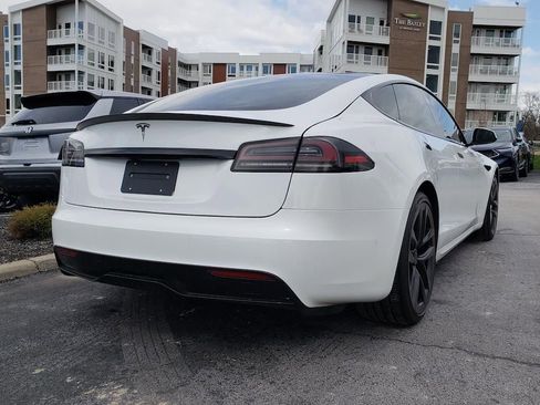 Used 2022 Tesla Model S Base image 9
