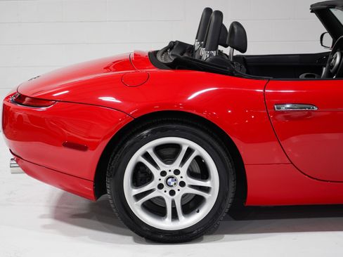 Used 2001 BMW Z8 RWD image 12