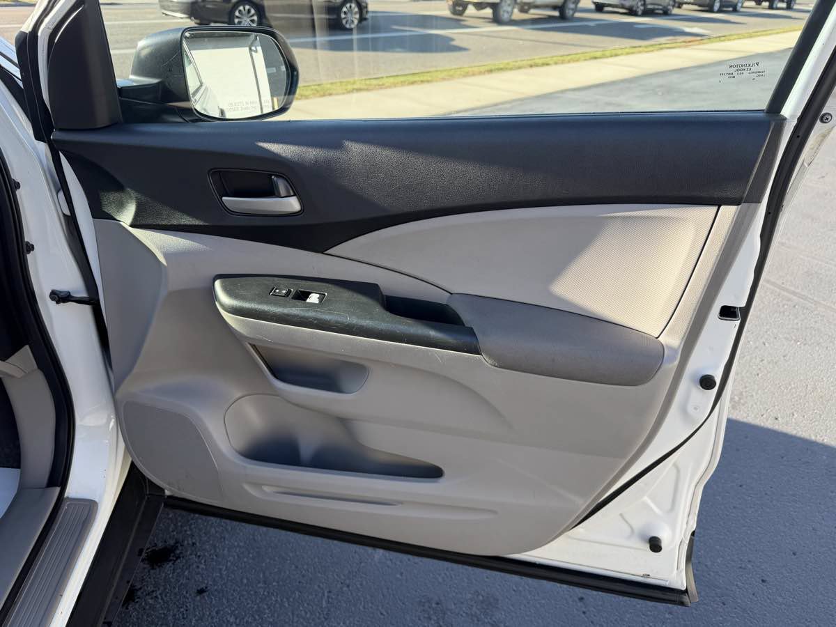 Used 2013 Honda CR-V LX image 20