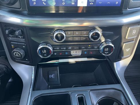 Certified 2021 Ford F150 Lariat w/ Equipment Group 502A High image 24