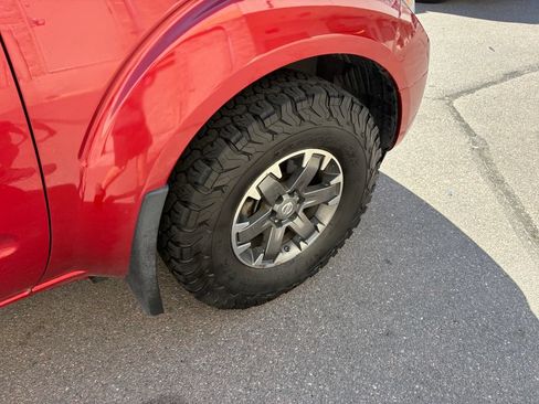 Used 2018 Nissan Frontier PRO-4X AWD/4WD image 14