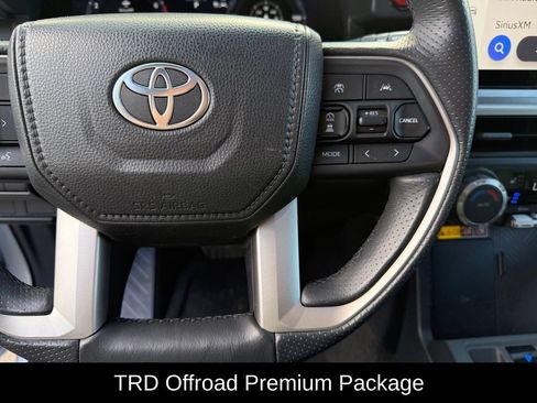 Used 2025 Toyota 4Runner TRD Off-Road Premium AWD/4WD image 12