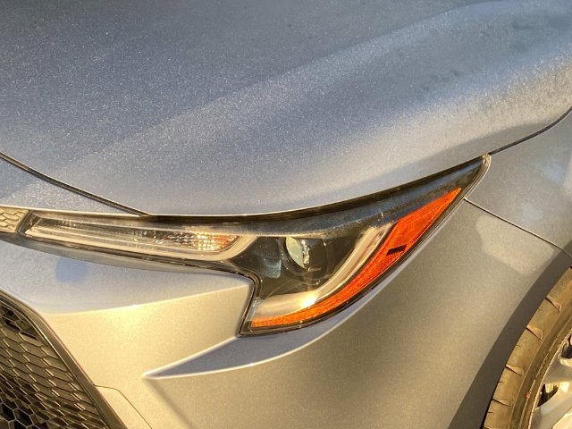 Used 2020 Toyota Corolla LE w/ LE Premium Package FWD image 5