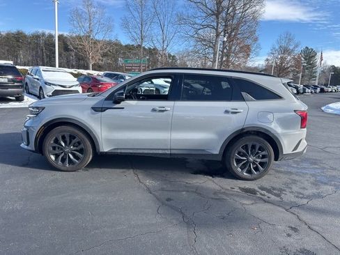 Used 2022 Kia Sorento SX image 8
