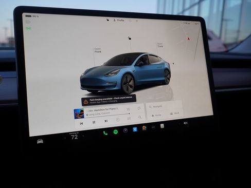 Used 2023 Tesla Model 3 Standard Range image 10