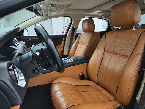 Used 2013 Jaguar XJ L Portfolio AWD/4WD image 14