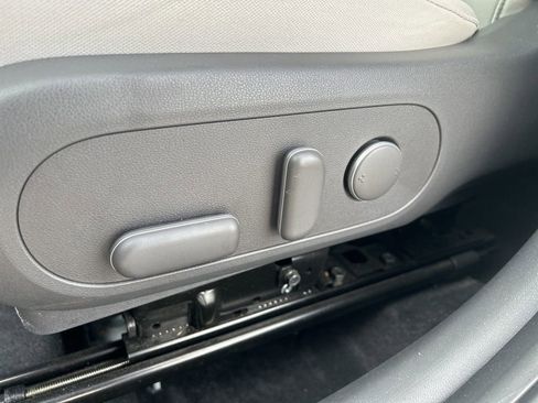 Used 2025 Hyundai Kona SEL image 10