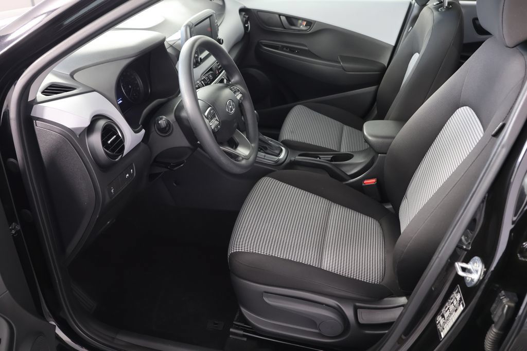 Used 2021 Hyundai Kona SE AWD/4WD image 16