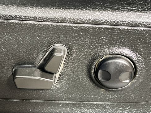 Used 2022 RAM 1500 Big Horn image 13