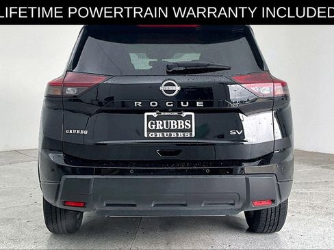 Used 2024 Nissan Rogue SV FWD image 5