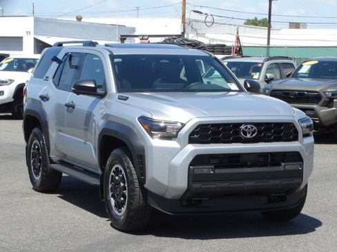New 2026 Toyota 4Runner TRD Off-Road Premium AWD/4WD image 2