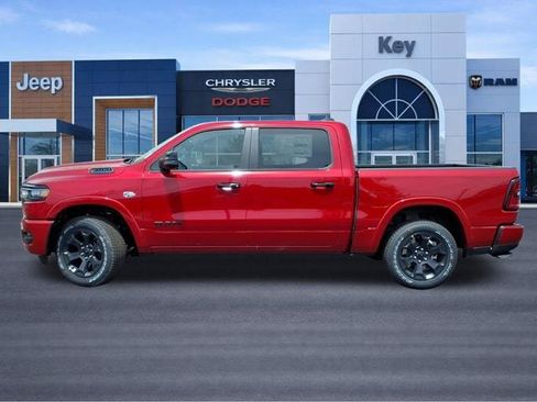 New 2026 RAM 1500 4x4 Crew Cab image 3