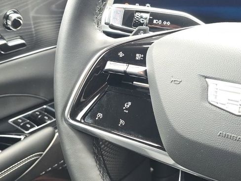 Used 2024 Cadillac Lyriq Luxury image 34