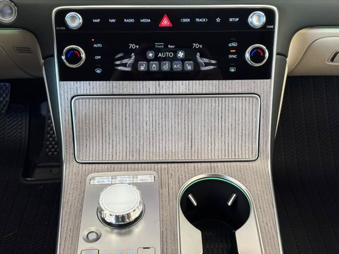 New 2026 Genesis GV80 2.5T Select AWD/4WD image 11