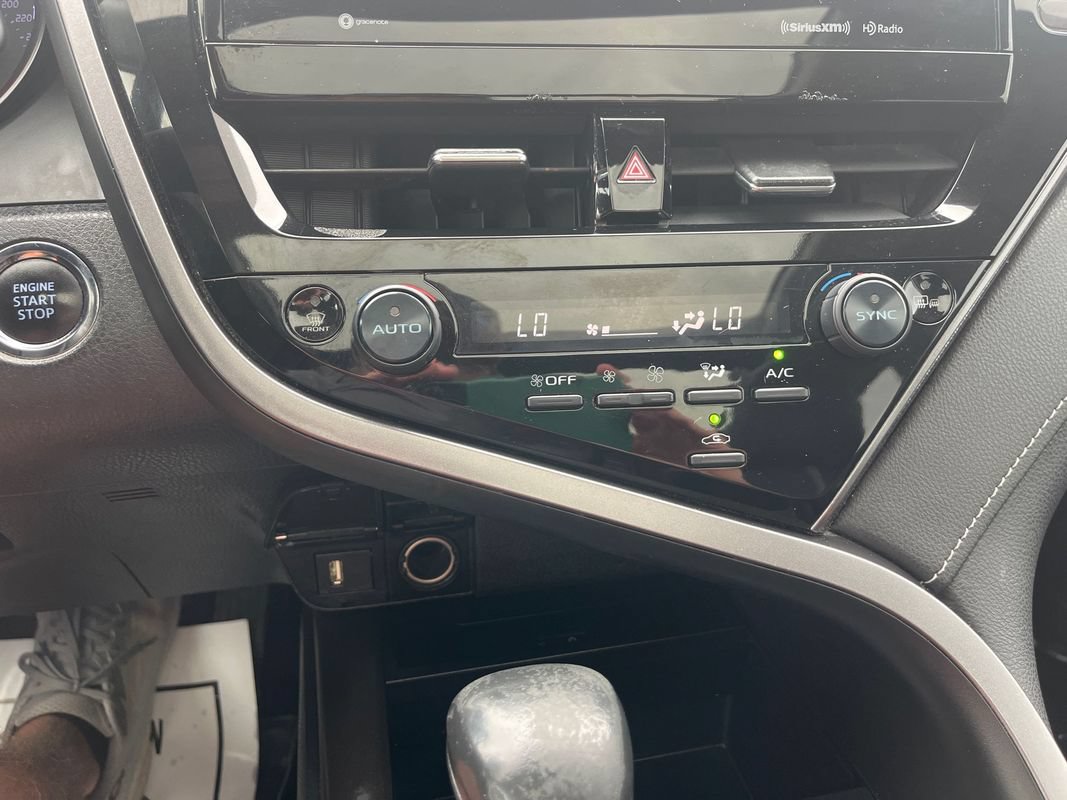 Used 2021 Toyota Camry XSE FWD image 27