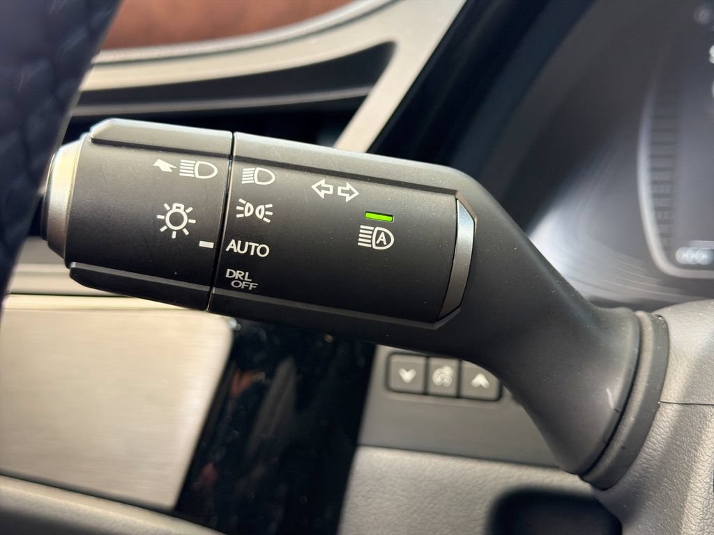 Certified 2025 Lexus ES 350 w/ Accessory Package (Z1) FWD image 28