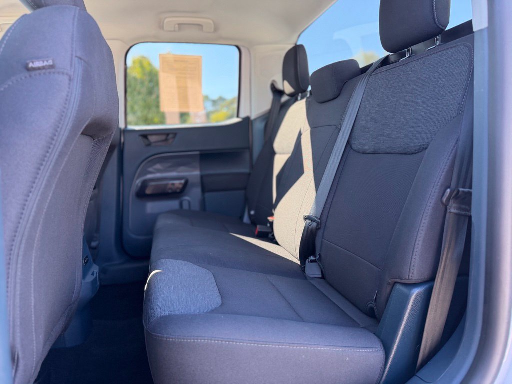 Used 2025 Ford Maverick XL FWD image 16