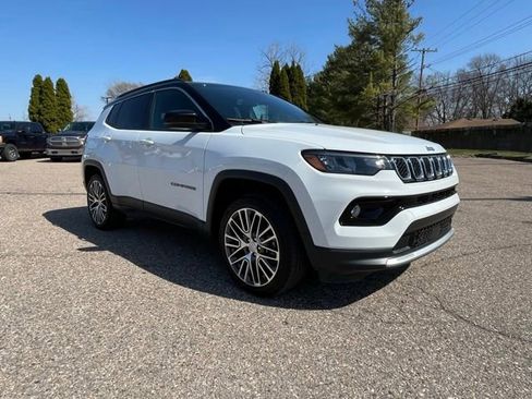 Used 2023 Jeep Compass Limited w/ Elite Group image 7